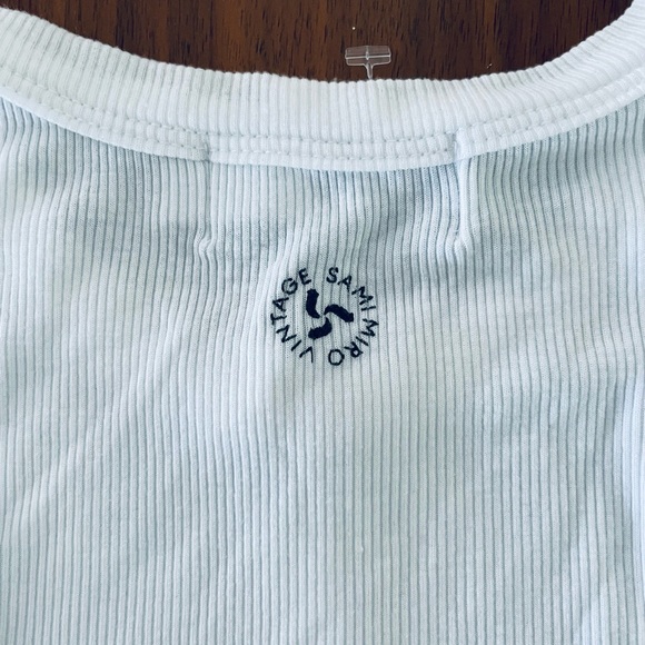 NWOT SAMI MIRO VINTAGE White Asymmetrical Crop T-Shirt - Picture 6 of 7
